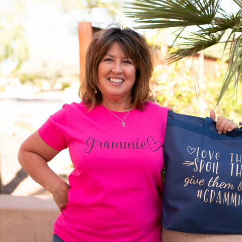 Grammie (Heart) T-shirt