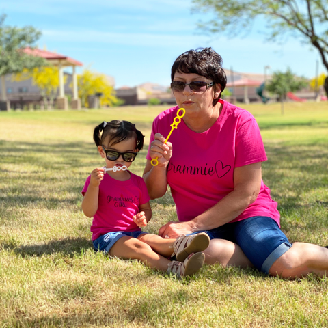 Grammie (Heart) T-shirt